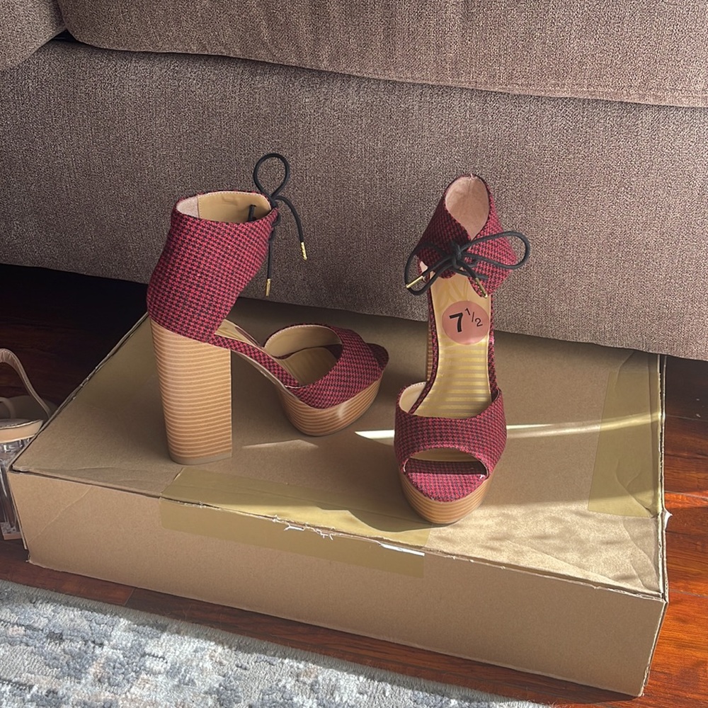 Plaid Block Heels DV by Dolce Vita - Picture 5 of 6